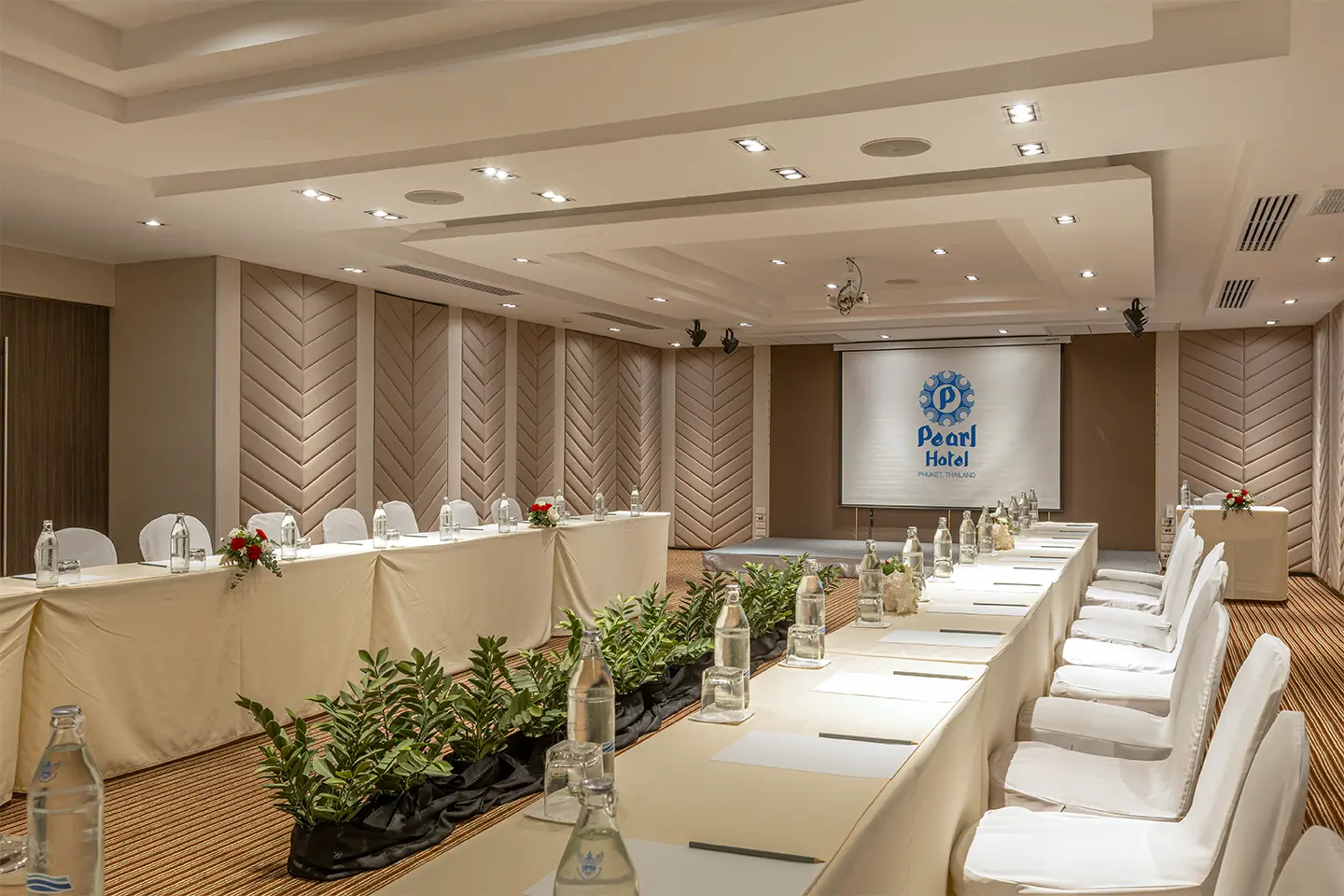 https://pearlhotelphuket.websmart.asia/wp-content/uploads/2026/02/South-Sea-Pearl-2.webp